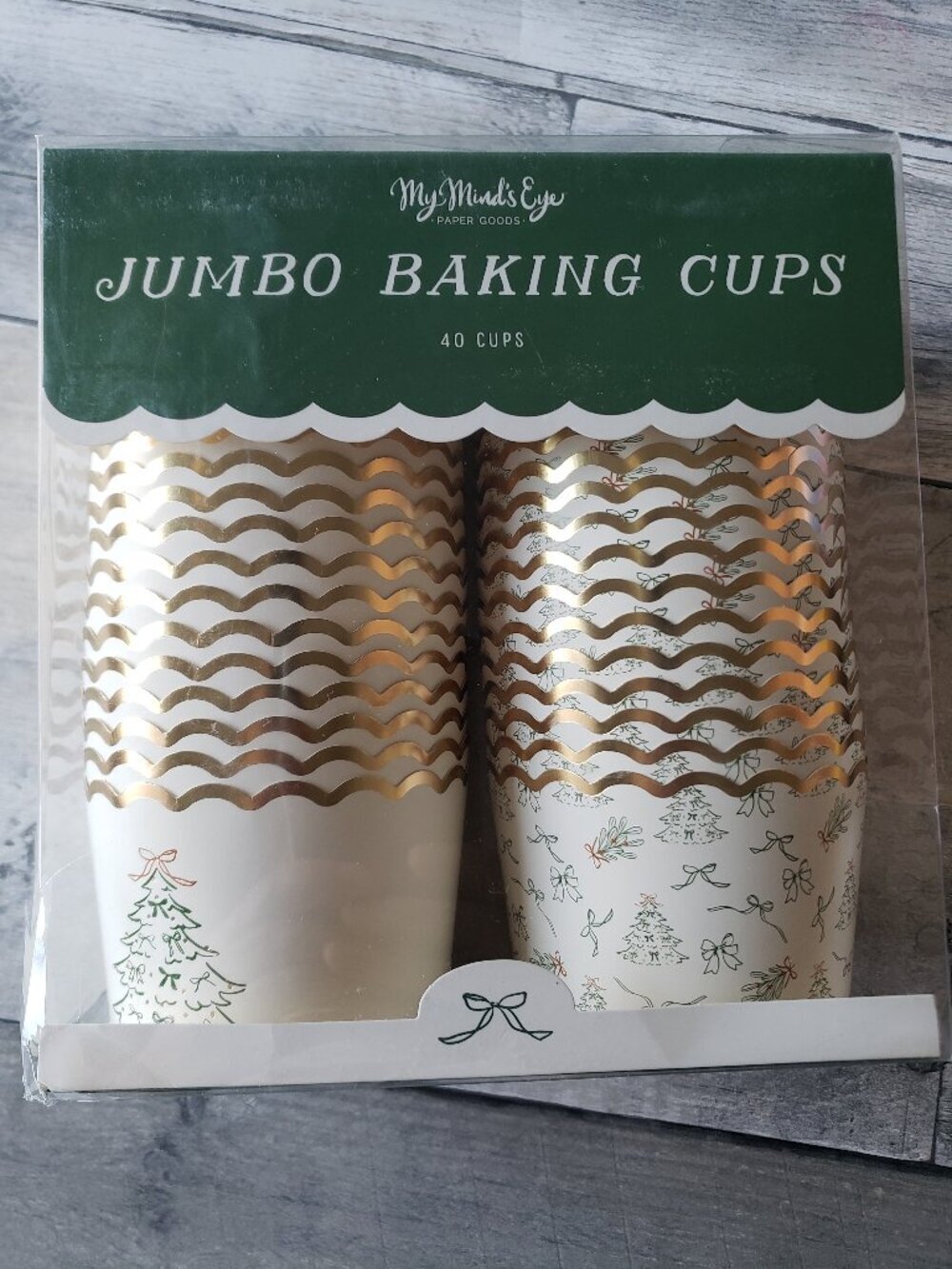 My Mind's Eye 40 Jumbo Baking & Treat Cups 8oz. Xmas Tree Bow Mistletoe Theme